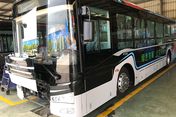 制動系統是有哪些部分組成?